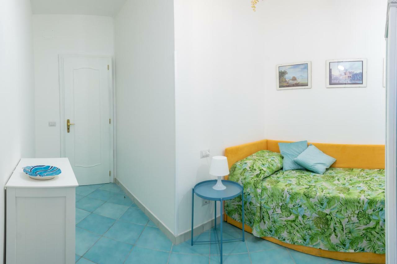 La Casetta Linda - New 2 Bedroom Apt In Sorrento With Seaview Terrace Exterior photo
